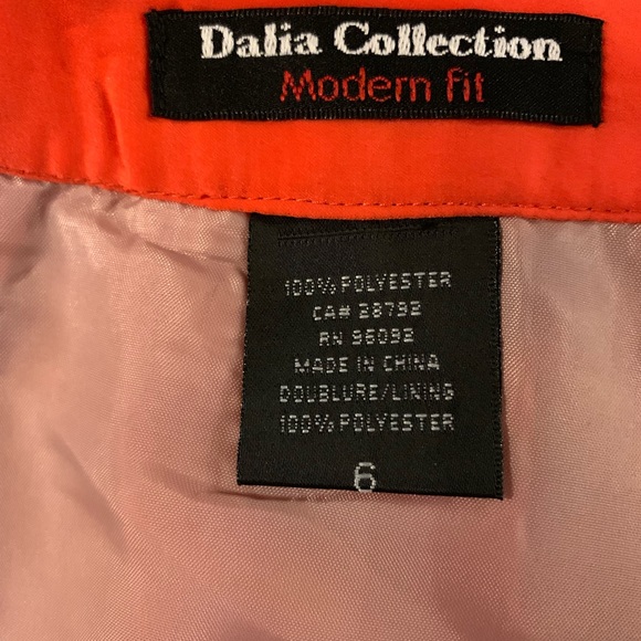 Dalia Collection orange & beige colorblock skirt.  HU - Picture 3 of 4